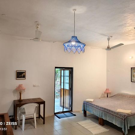 Isai Ambalam Guest House Pondicherry Exterior photo