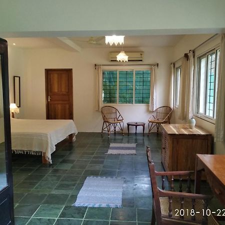 Isai Ambalam Guest House Pondicherry Exterior photo