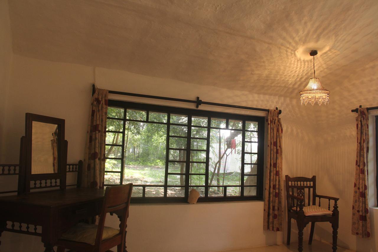 Isai Ambalam Guest House Pondicherry Exterior photo