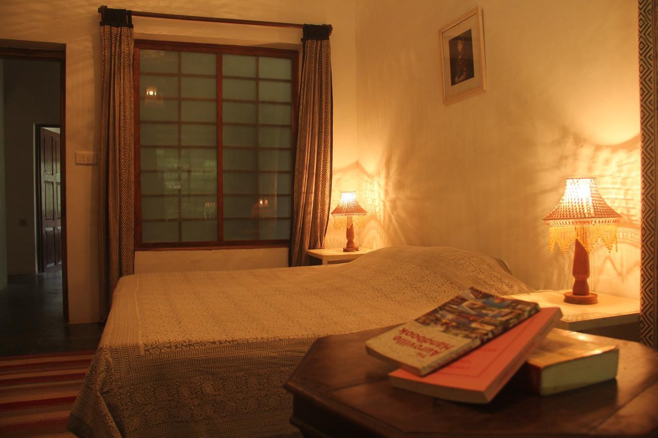 Isai Ambalam Guest House Pondicherry Exterior photo