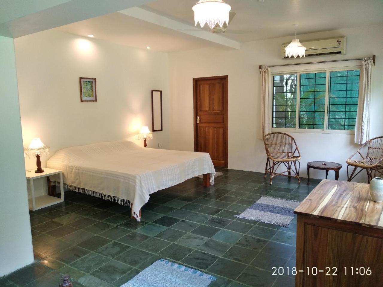 Isai Ambalam Guest House Pondicherry Exterior photo