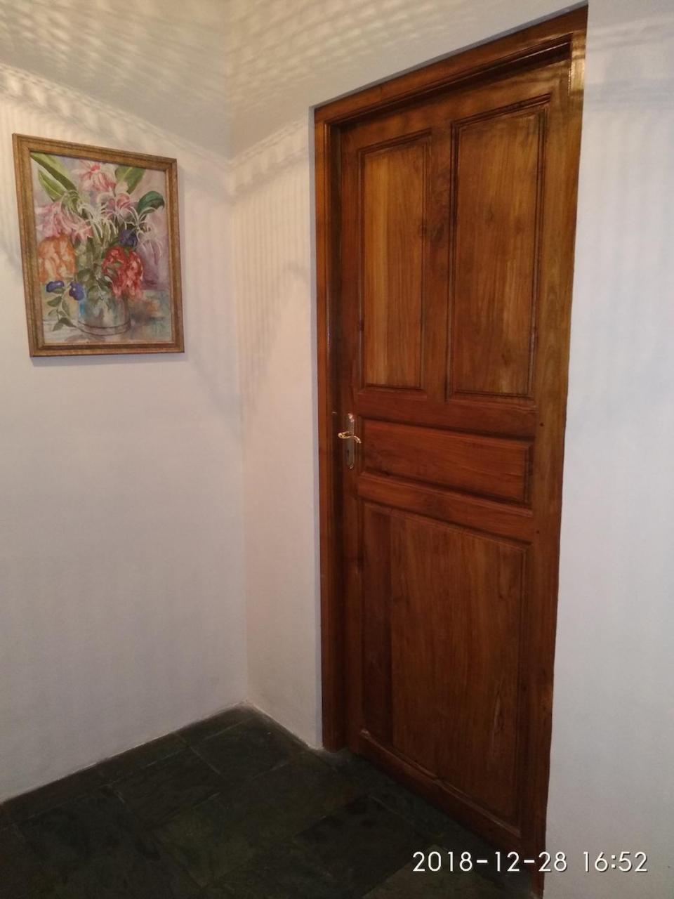 Isai Ambalam Guest House Pondicherry Exterior photo