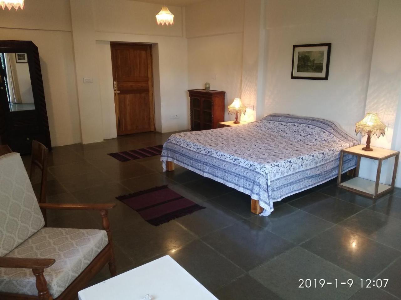 Isai Ambalam Guest House Pondicherry Exterior photo