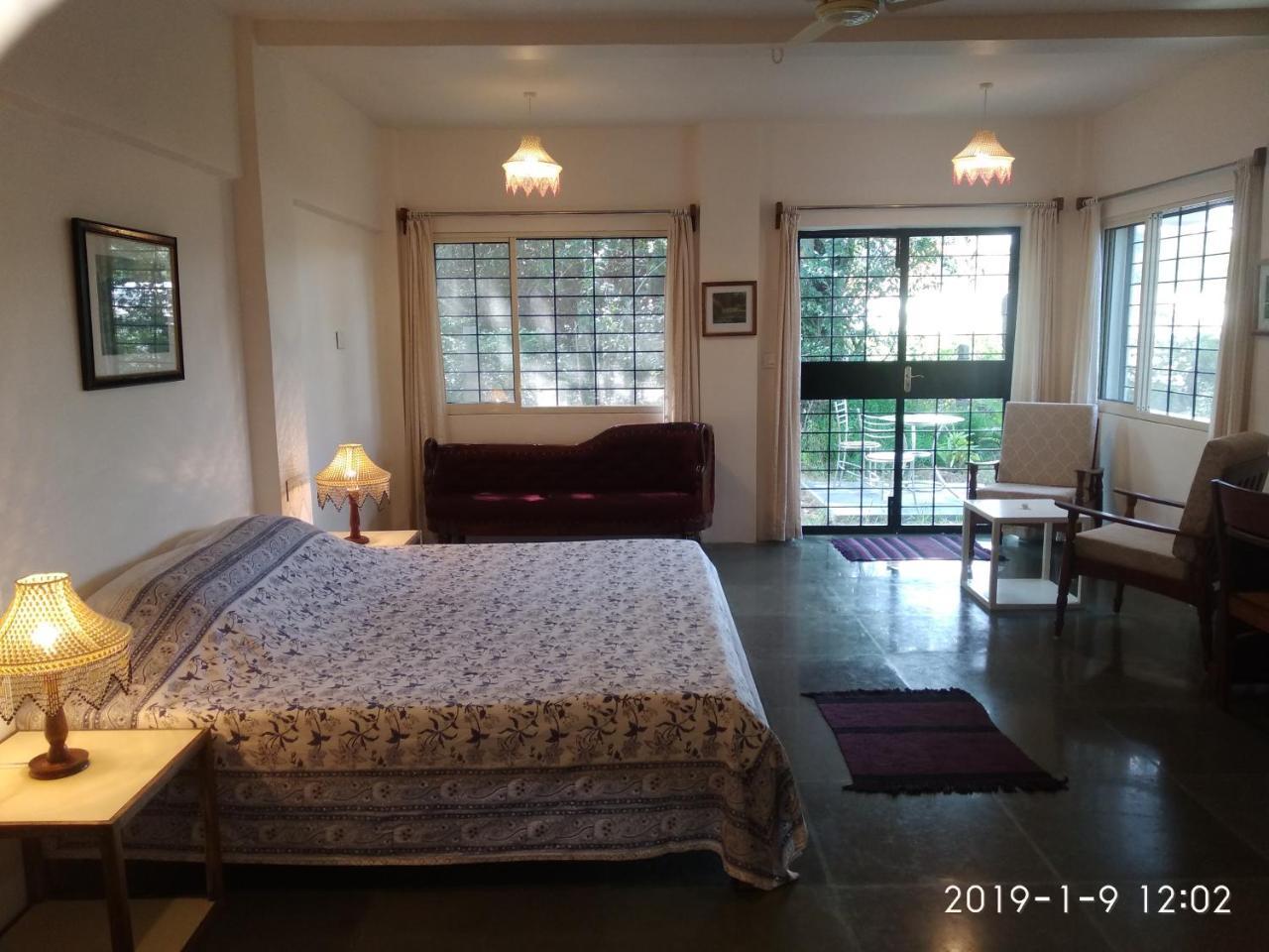 Isai Ambalam Guest House Pondicherry Exterior photo