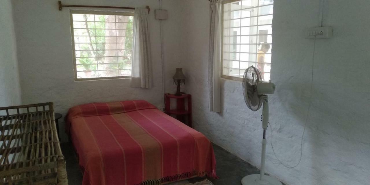 Isai Ambalam Guest House Pondicherry Exterior photo